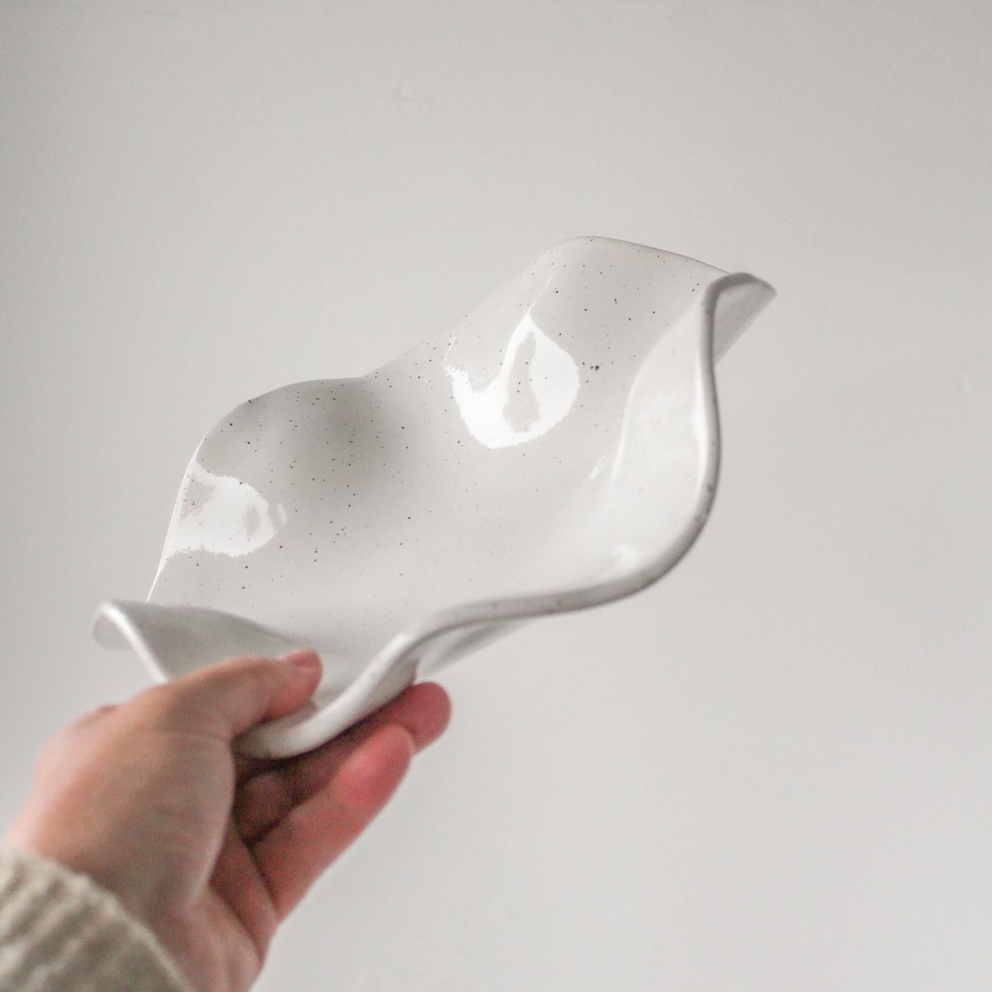 Pottery Workshop// Wavy Bowl at A Winter’s Day Out Market