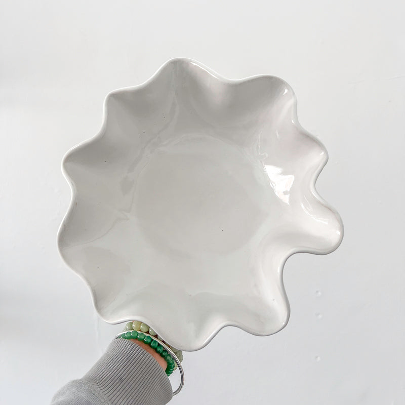 Wavy Fruit Stand / Soft White