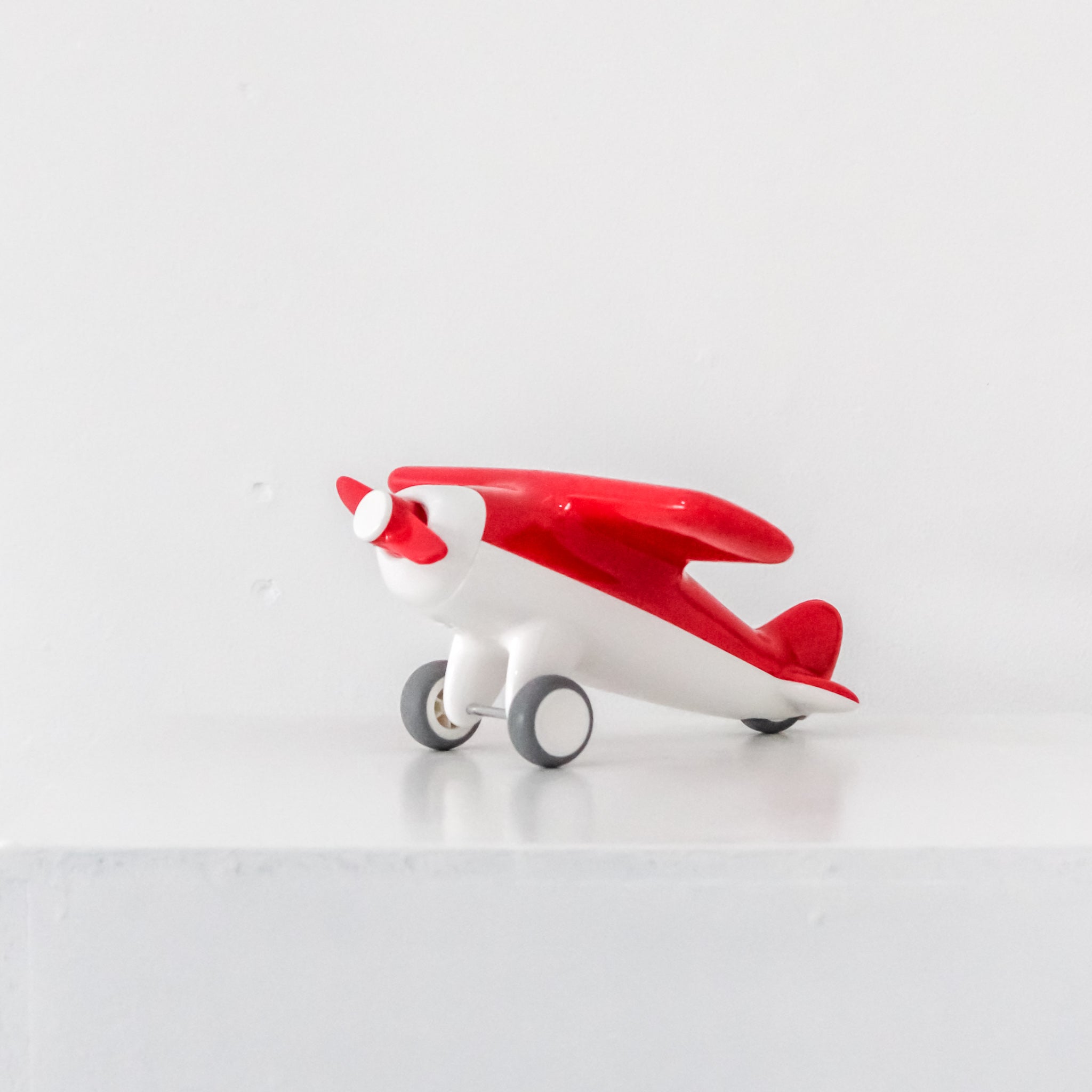 Toy Plane // Red