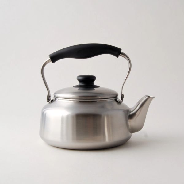 Everyday Stainless Steel Kettle / Sori Yanagi
